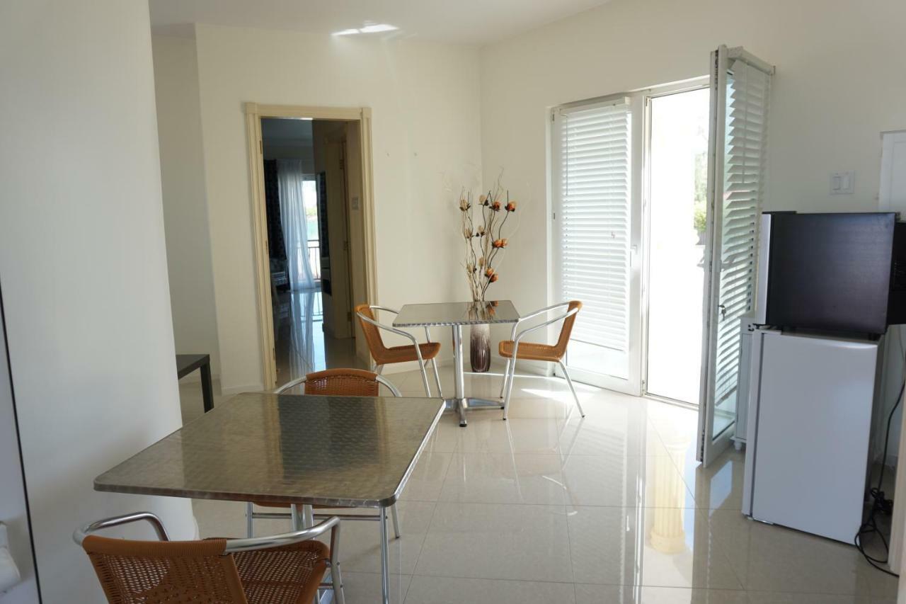 Self Contained Apartment With Private Kitchen Higher Heights, Barbados Christ Church Extérieur photo