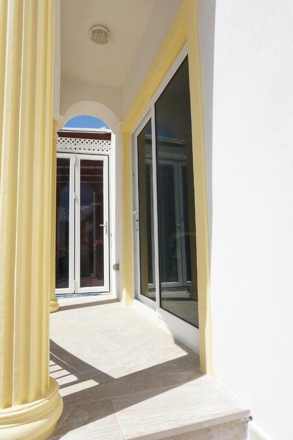 Self Contained Apartment With Private Kitchen Higher Heights, Barbados Christ Church Extérieur photo