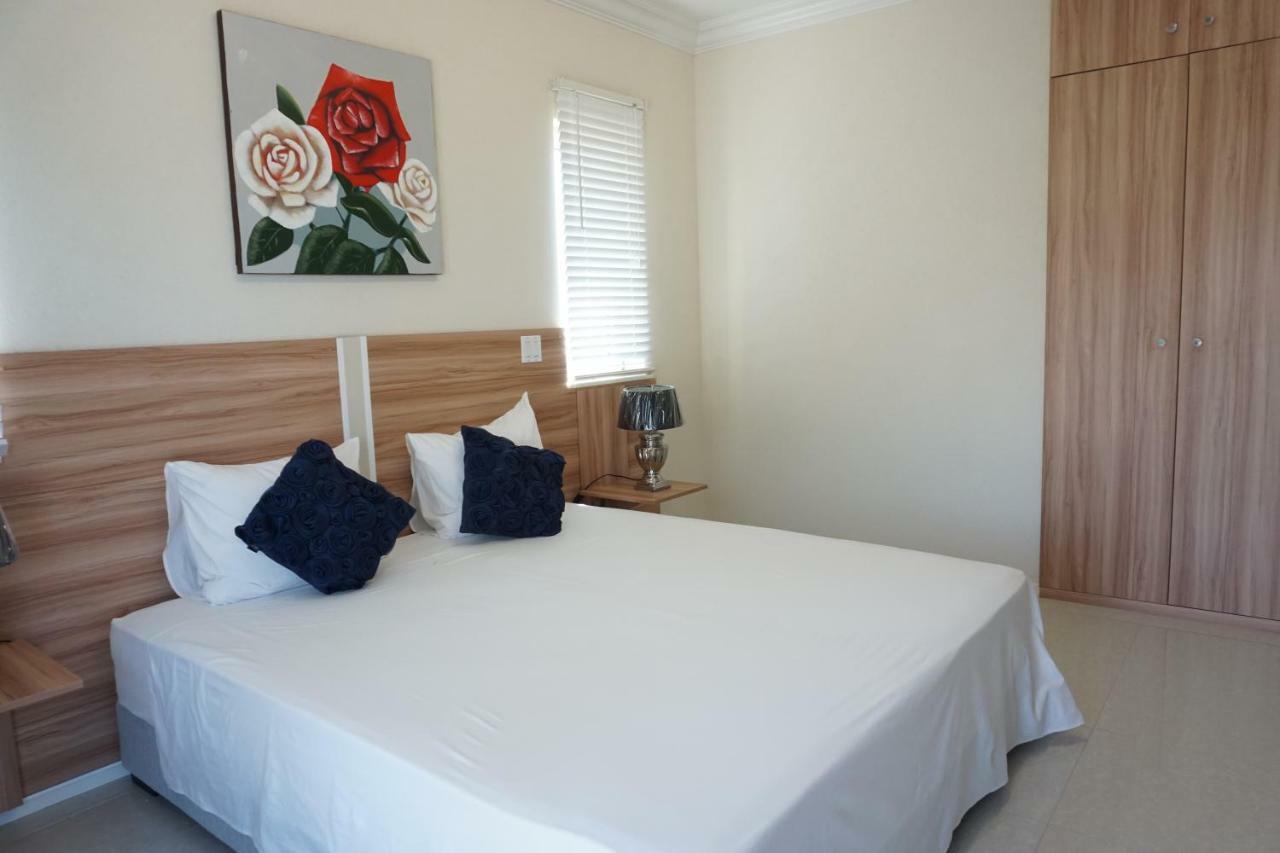 Self Contained Apartment With Private Kitchen Higher Heights, Barbados Christ Church Extérieur photo