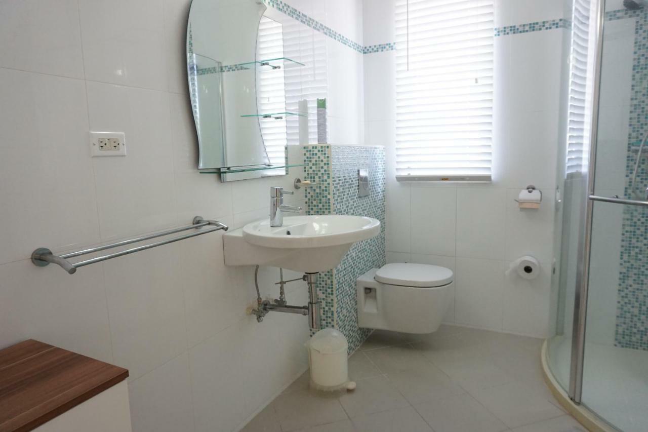 Self Contained Apartment With Private Kitchen Higher Heights, Barbados Christ Church Extérieur photo